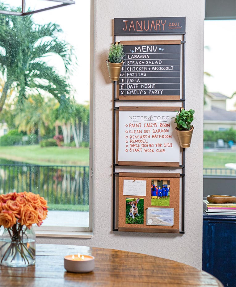 THE HENRY Wall Organizer